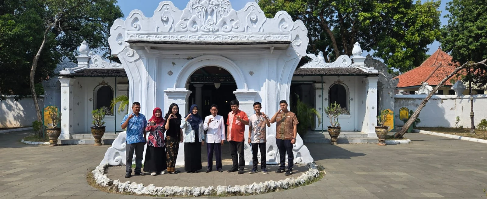 Kunjungi Keraton Kasepuhan, DPMPTSP Kota Cirebon Gali Potensi Investasi Berbasis Warisan Budaya